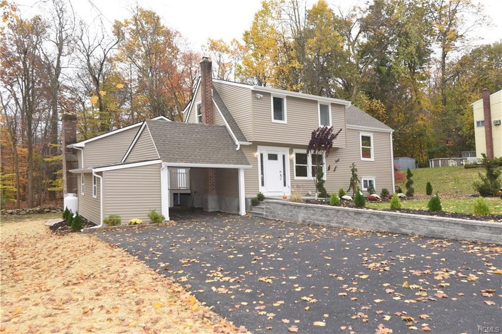 1407 Ivy Rd, Mohegan Lake, NY 10547 - photo 1