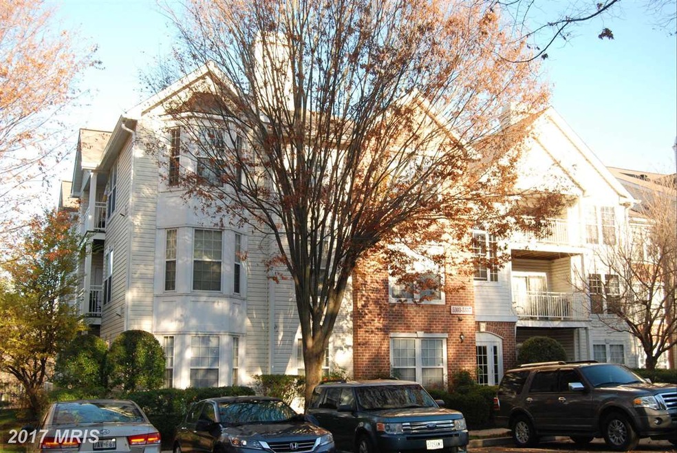 5315 Wagon Shed Cir, Owings Mills, MD 21117 - photo 1