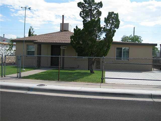 7546 Mazatlan Dr, El Paso, TX 79915 - photo 1