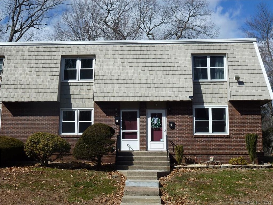 63 Dover Ct unit B, Branford, CT 06405 - photo 1