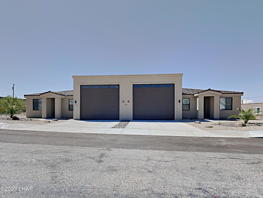2890 Palisades 101