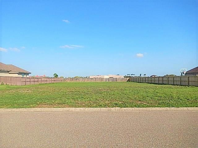 3600 Rosewood Dr, Weslaco, TX 78599 - photo 1