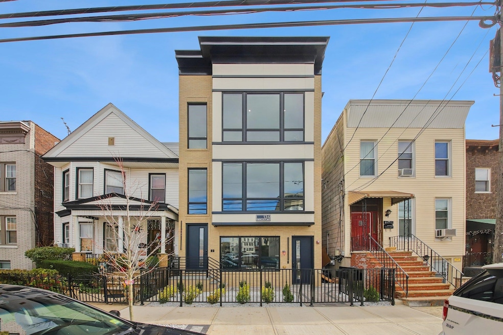 134 Hancock Ave unit 3, Jersey City, NJ 07307 - photo 1