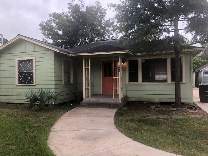 412 Caplin St, Houston, TX 77022 - photo 1