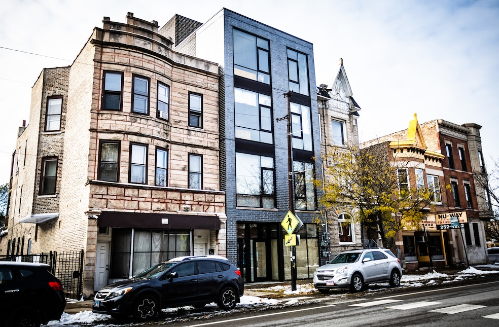1028 N California Ave unit 2, Chicago, IL 60622 - photo 1