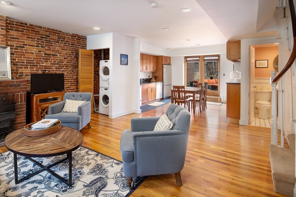 201 W Springfield St unit 1, Boston, MA 02118 - photo 1