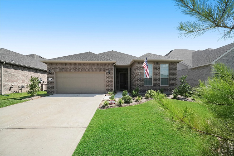 512 Nokota Dr, Spring, TX 77382 - photo 1