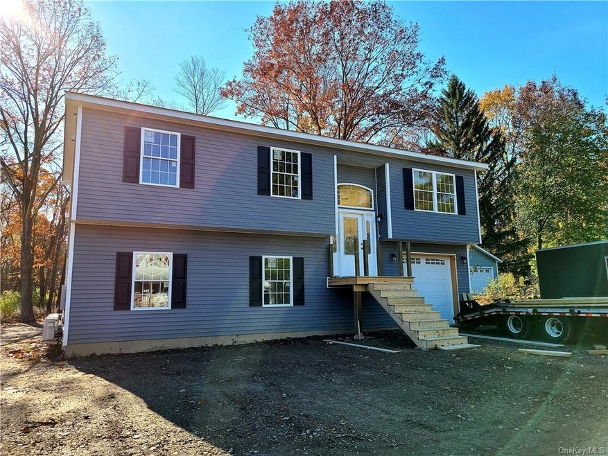 4 Amato Ln, Highland, NY 12528 - photo 1