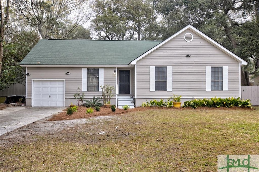 108 S Sheftall Cir, Savannah, GA 31410 - photo 1