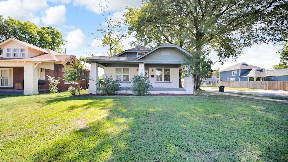 1023 Forrest Ave, Memphis, TN 38105 - photo 1