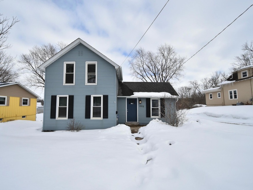 995 Mill St, Zumbrota, MN 55992 - photo 1