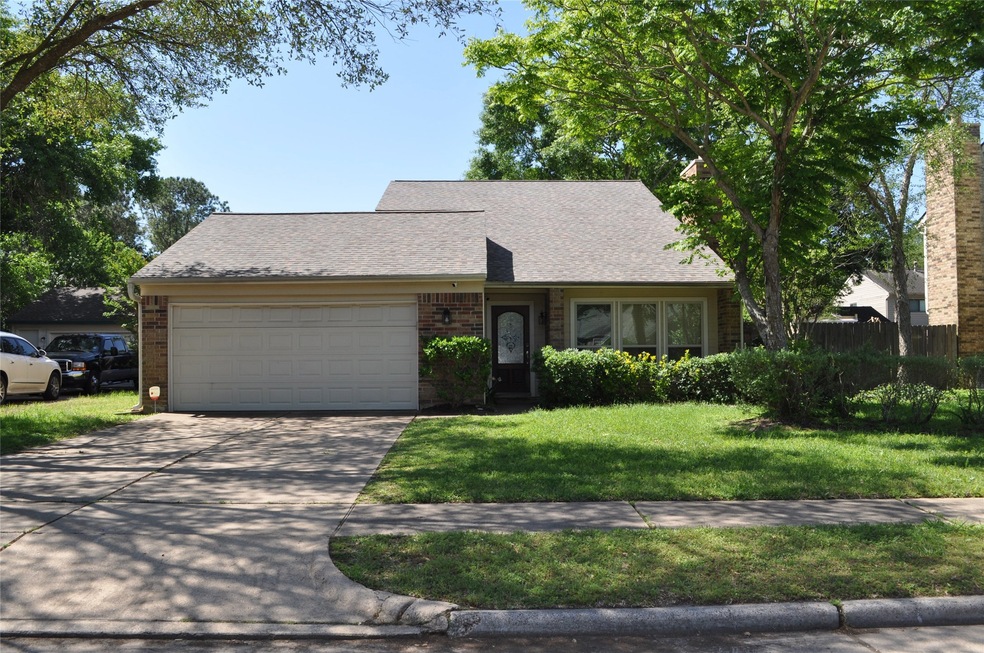 15911 Ferncliff Ln, Houston, TX 77095 - photo 1