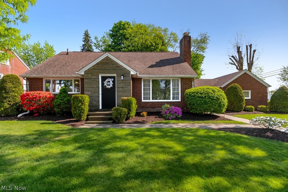 1108 29th St NE, Canton, OH 44714 - photo 1