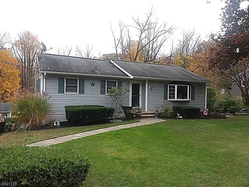 27 Woodland Dr, Vernon, NJ 07462 - photo 1