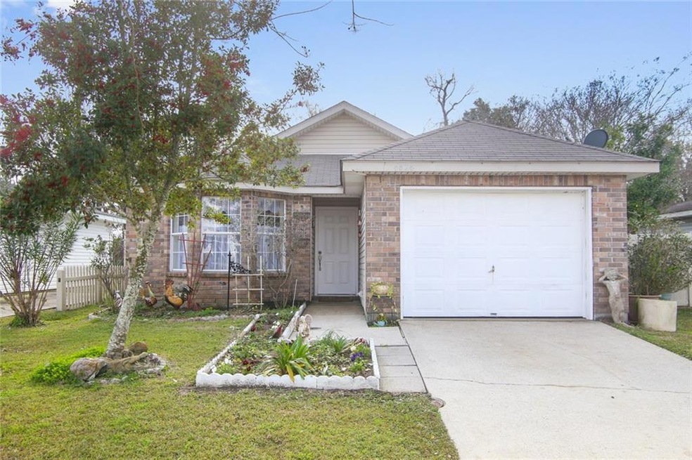 4624 Bayou Des Familles Dr, Marrero, LA 70072 - photo 1