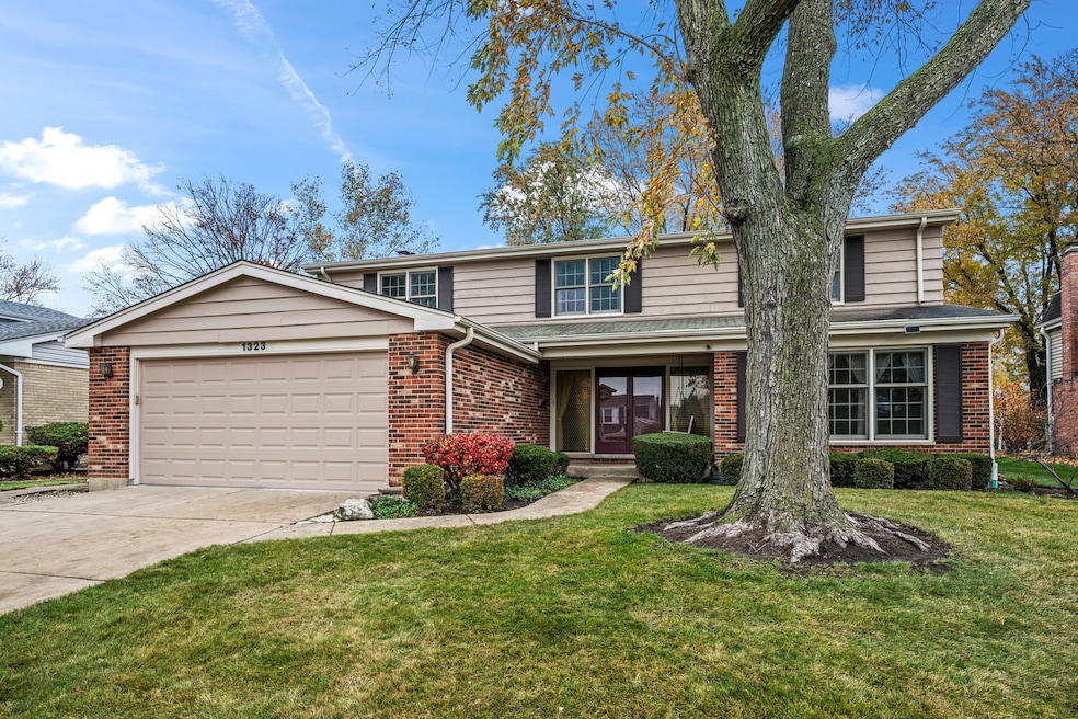 1323 S Kaspar Ave, Arlington Heights, IL 60005 - photo 1