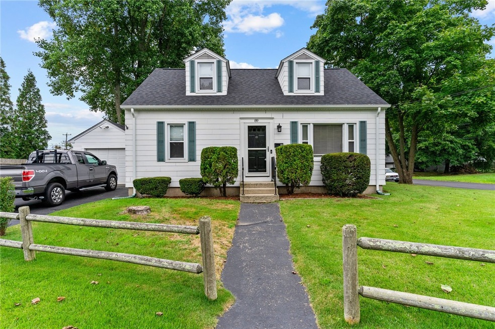 89 Carpenter St, Warwick, RI 02886 - photo 1