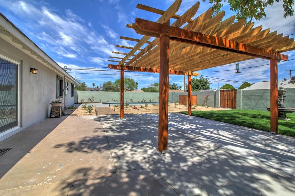 308 E Pebble Beach Dr, Tempe, AZ 85282 - photo 1