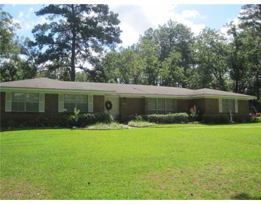 205 Holly Moore Dr, Pineville, LA 71360 - photo 1