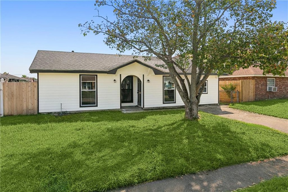 141 Dillard Dr, Westwego, LA 70094 - photo 1