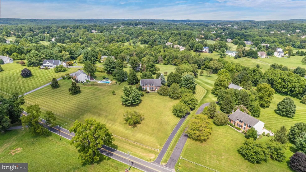 9109 Huntmaster Rd, Gaithersburg, MD 20882 - photo 1