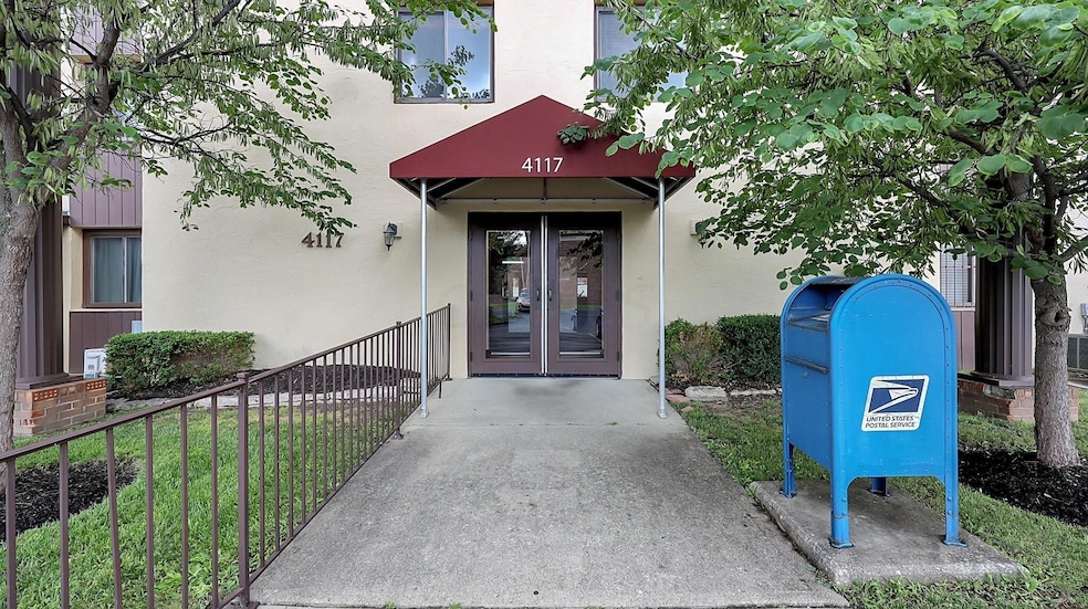 Karl.Entrance