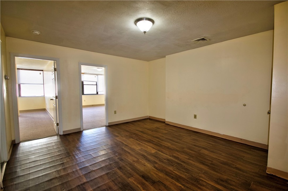 285 Main St unit 5, Woonsocket, RI 02895 - photo 1