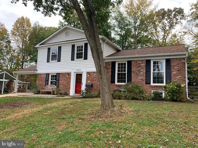 8409 Stone Gate Dr, Annandale, VA 22003 - photo 1