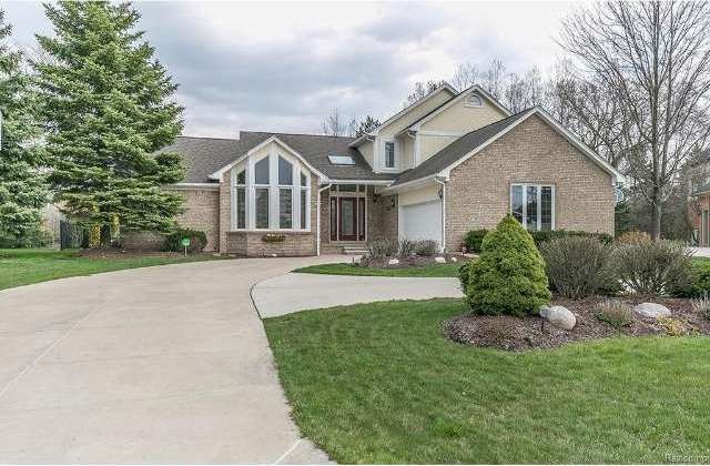 3631 Aynsley Dr, Rochester Hills, MI 48306 - photo 1