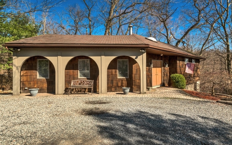 60 Skyline Dr, Oakland, NJ 07436 - photo 1