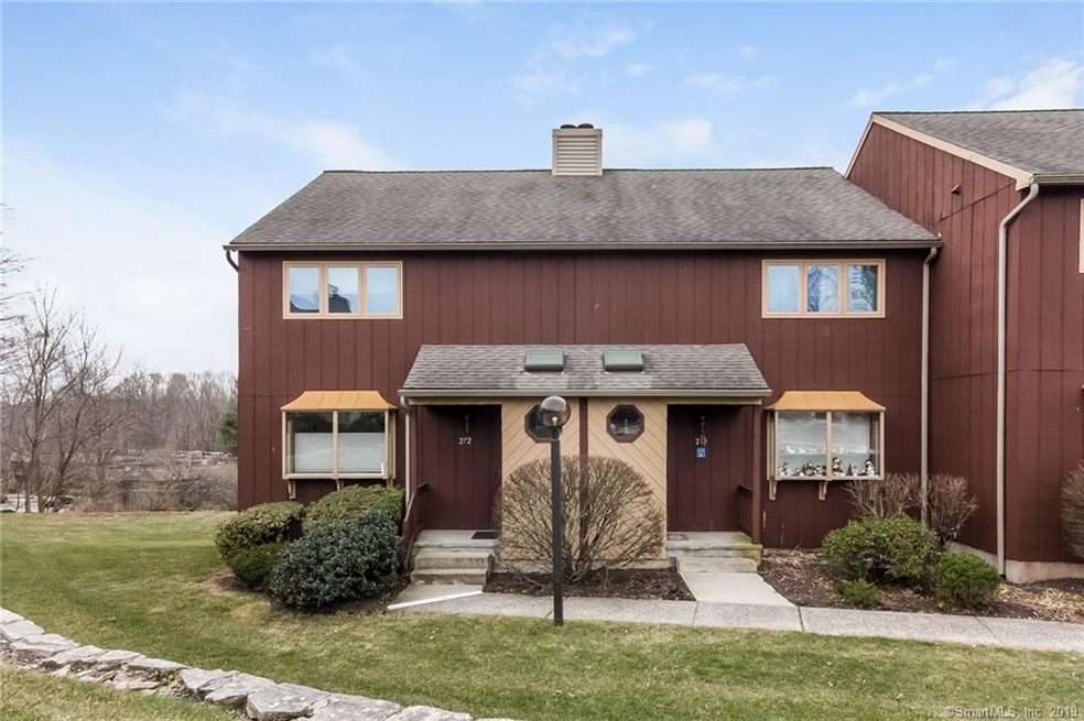 272 Skyview Dr unit 272, Cromwell, CT 06416 - photo 1