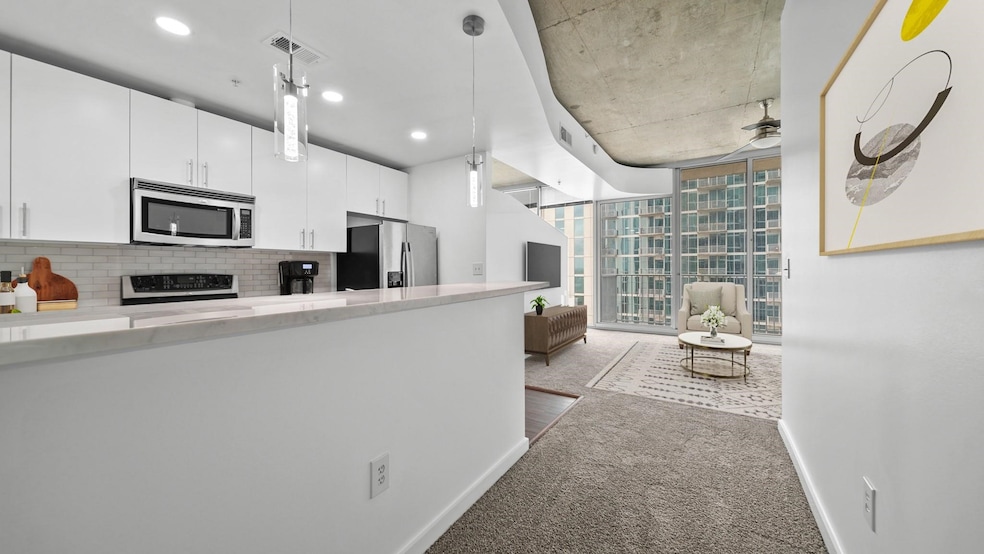 The Mosaic on Hermann Park unit 11708, Houston, TX 77004 - photo 1