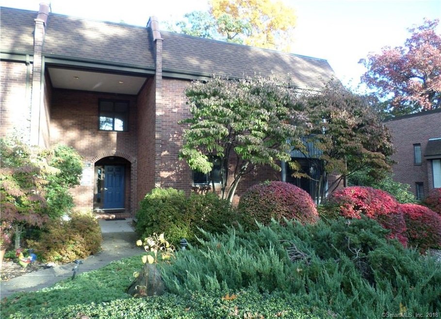 1175 Whitney Ave unit B1, Hamden, CT 06517 - photo 1