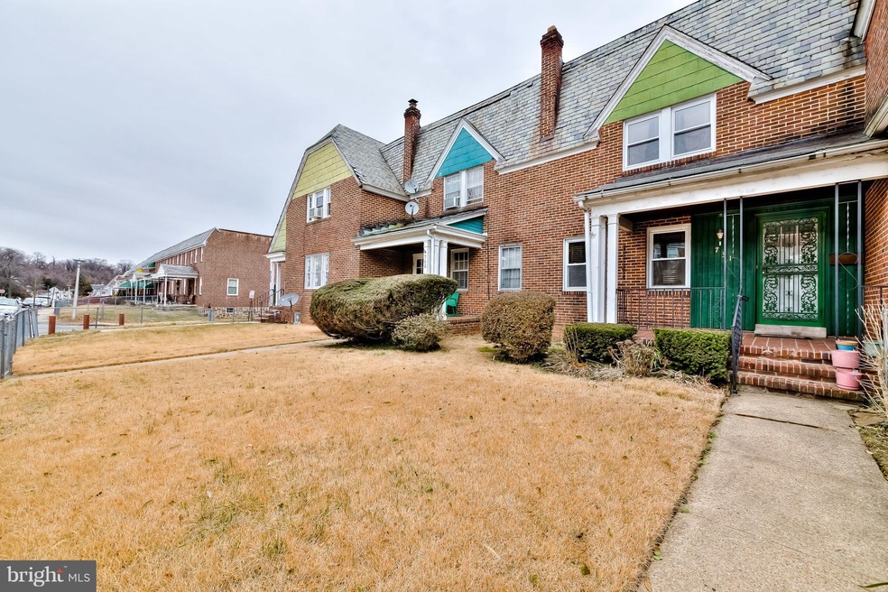 731 Mount Holly St, Baltimore, MD 21229 - photo 1