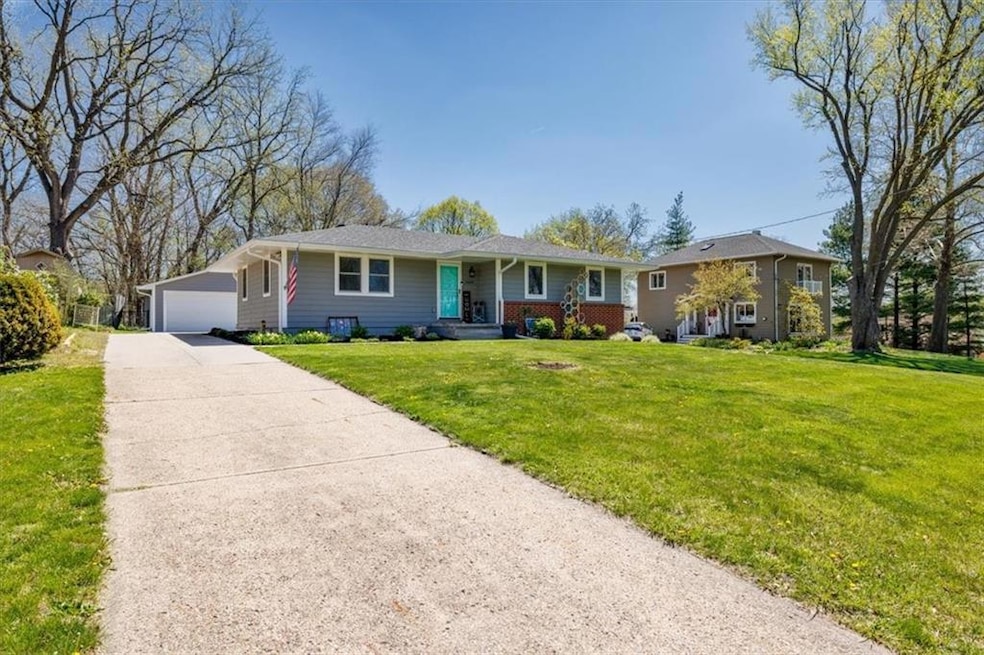 1509 NW 80th St, Clive, IA 50325 - photo 1