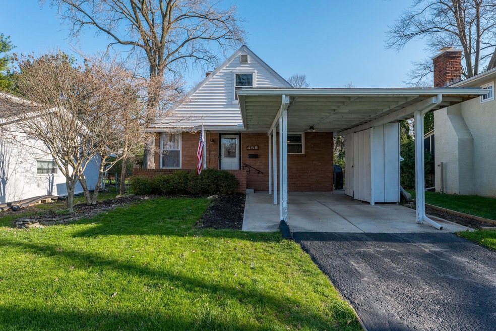 458 E Stanton