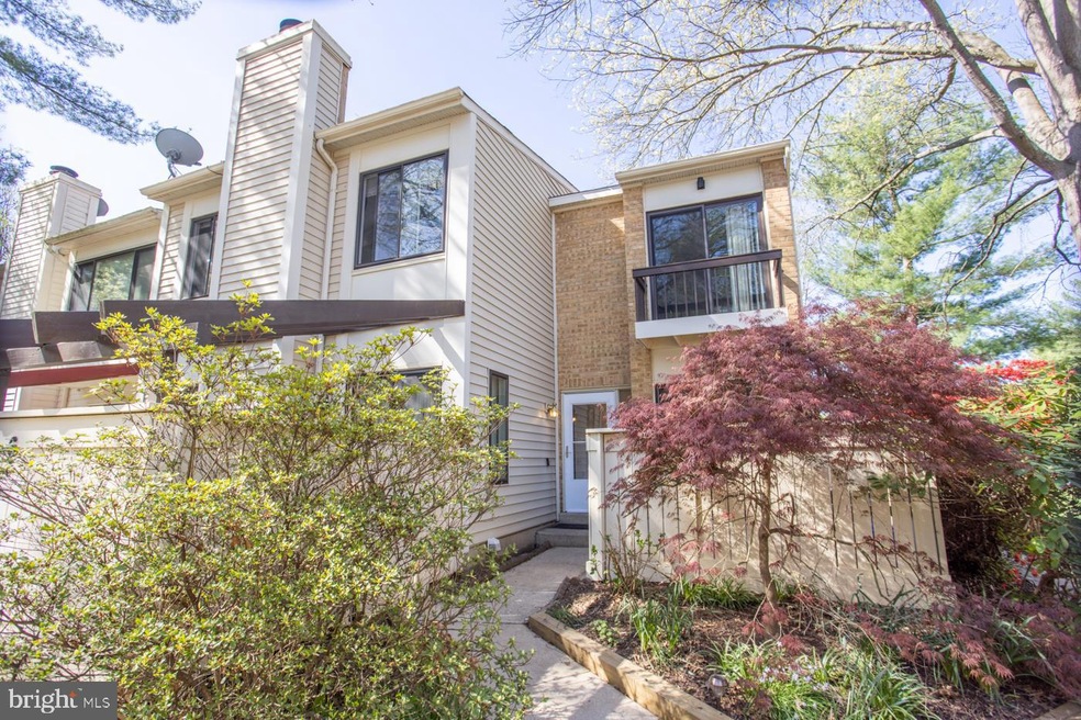 6 Sparrow Valley Ct, Montgomery Village, MD 20886 - photo 1