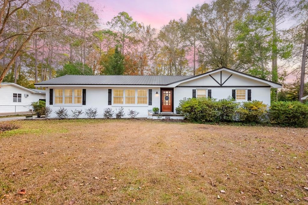 409 Sequoyah Dr, Dothan, AL 36303 - photo 1