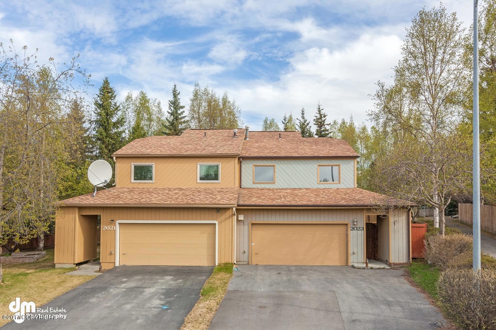 Exterior - Front 20170513-DW-0370-SMALL