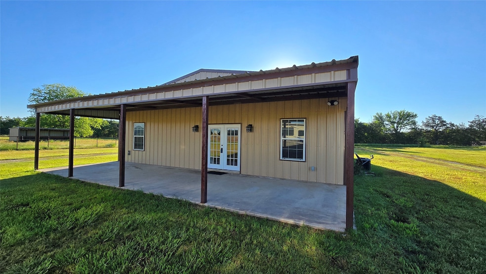 1701 County Road 113, Whitesboro, TX 76273 - photo 1