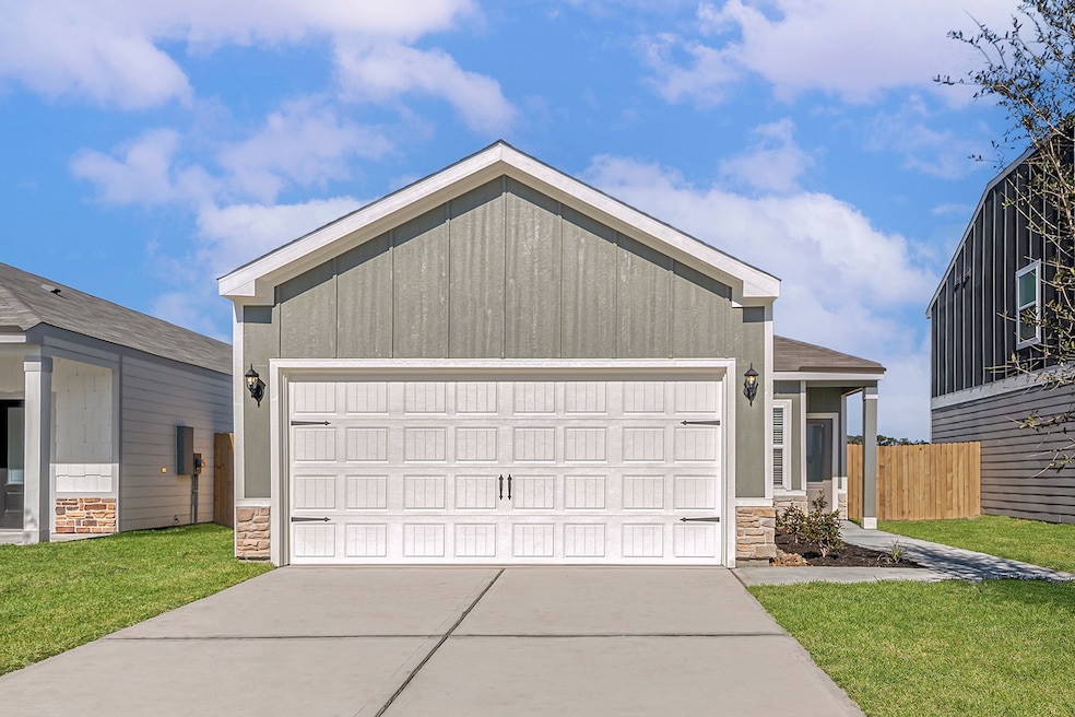 This Pecan Flor Plan features three bedrooms and t