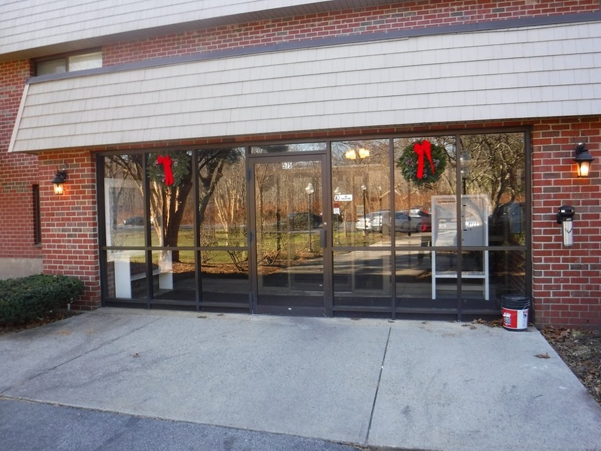 575 Broad St unit 315, East Weymouth, MA 02189 - photo 1