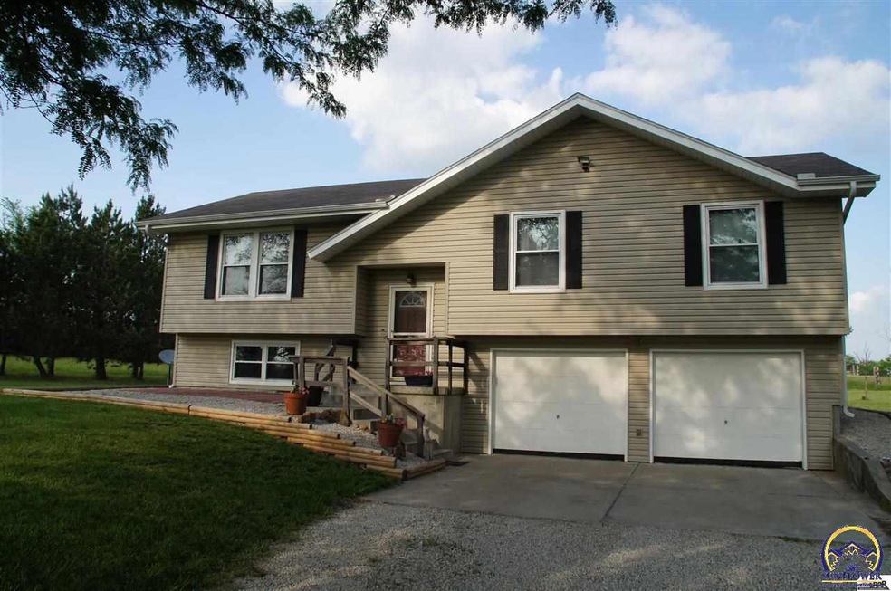 12352 Q Rd, Hoyt, KS 66440 - photo 1