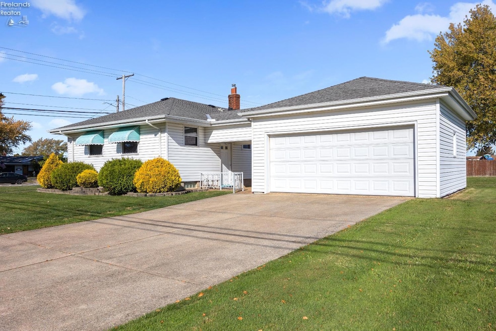 6361 Smith Rd, Brook Park, OH 44142 - photo 1