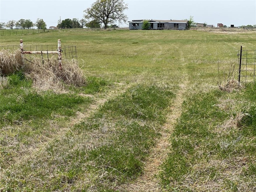 251 County Road 4795, Boyd, TX 76023 - photo 1