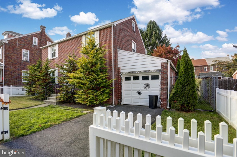 609 March St, Reading, PA 19607 - photo 1