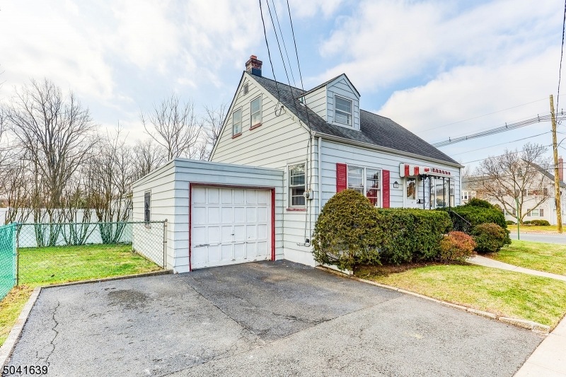 2620 Allen Ave, Union, NJ 07083 - photo 1