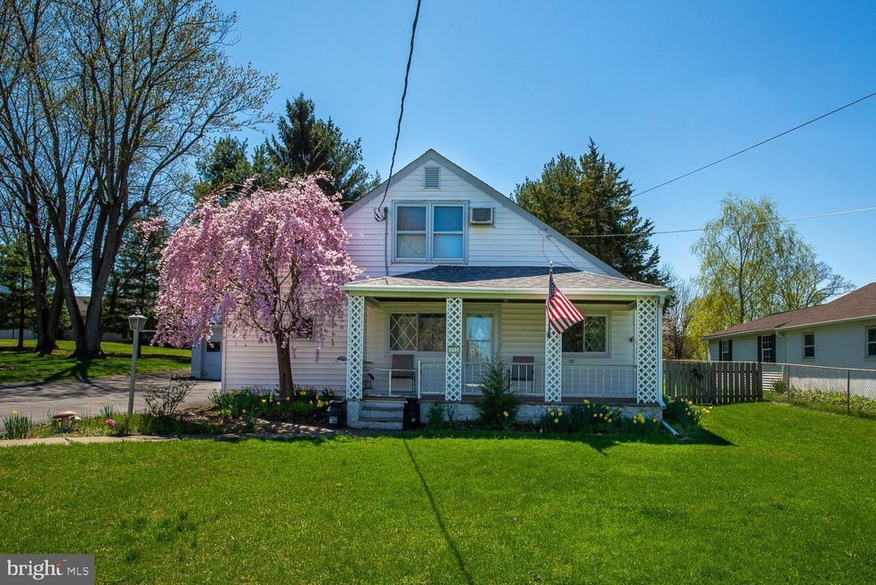 332 Delong Ave, Emmaus, PA 18049 - photo 1