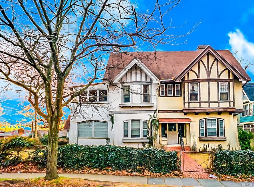 307 Park Hill Ave, Yonkers, NY 10705 - photo 1