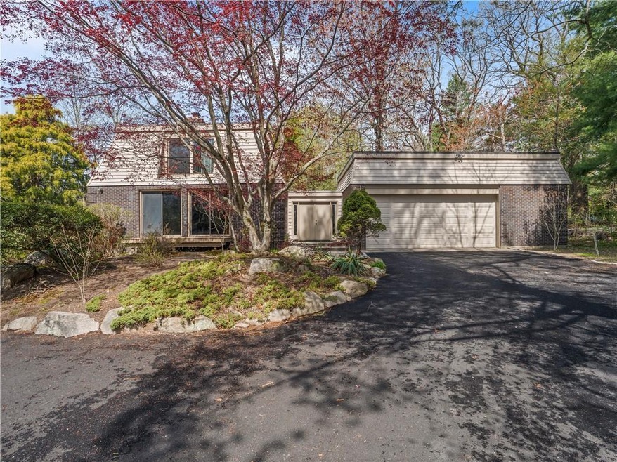 8 Clark Rd, Smithfield, RI 02917 - photo 1